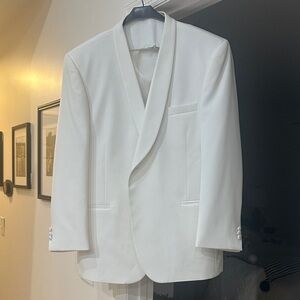 Elegant White Blazer for Men